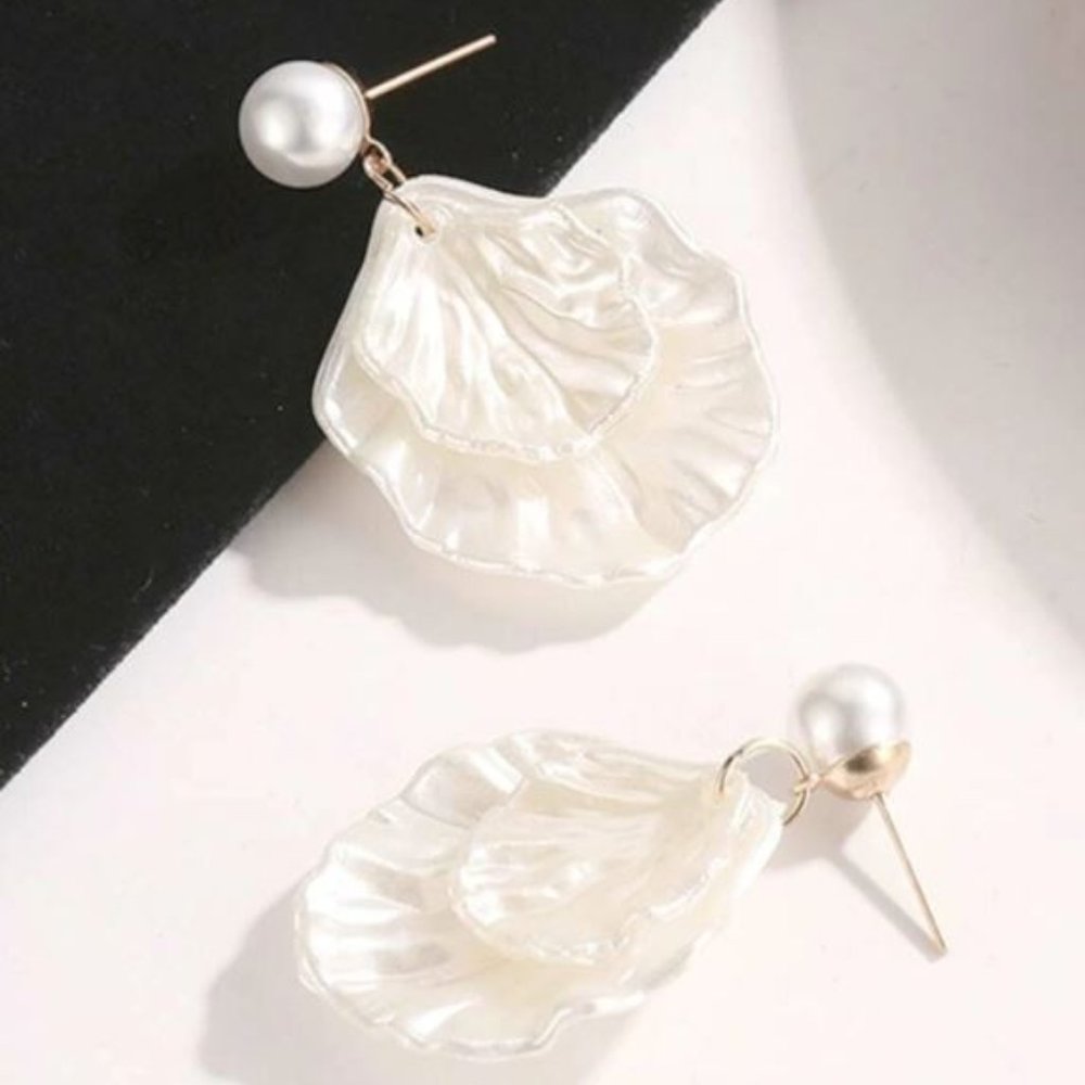 White Shell Pearl Drop Statement Earrings